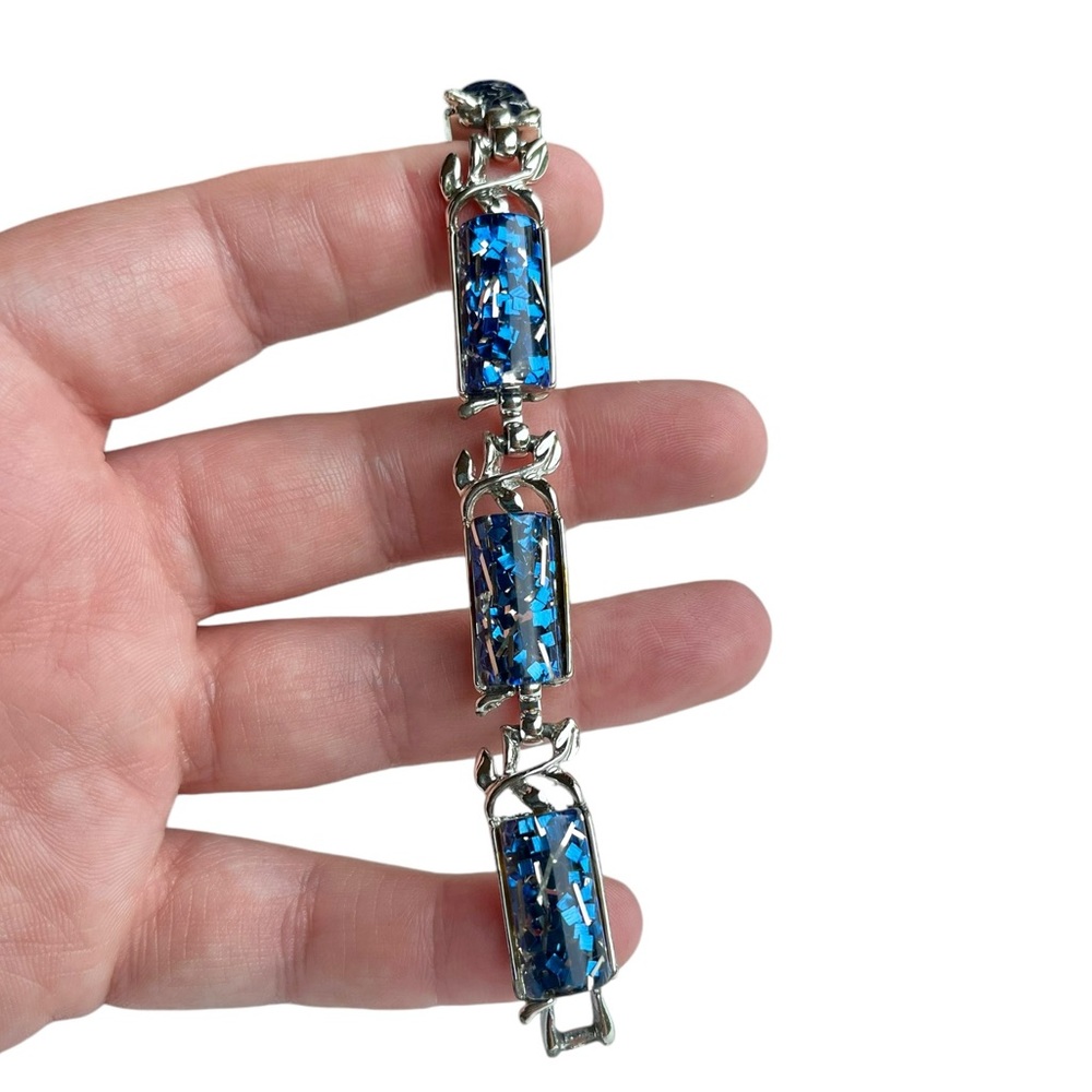 Vintage Silver Blue Lucite Confetti Fold Over Clasp Bracelet 7”